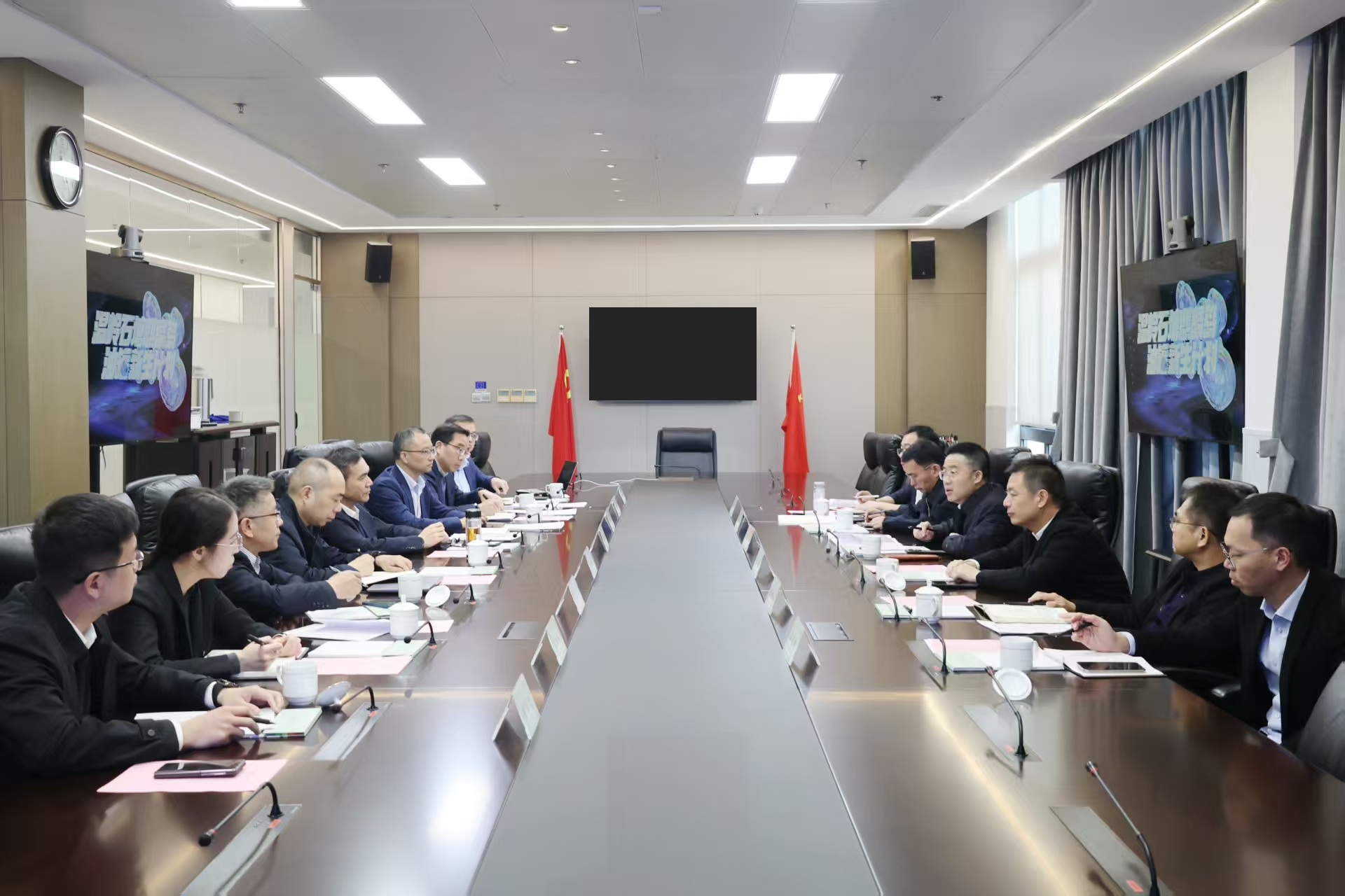 溫嶺市委書記、市長馬厲財一行到訪省二輕集團