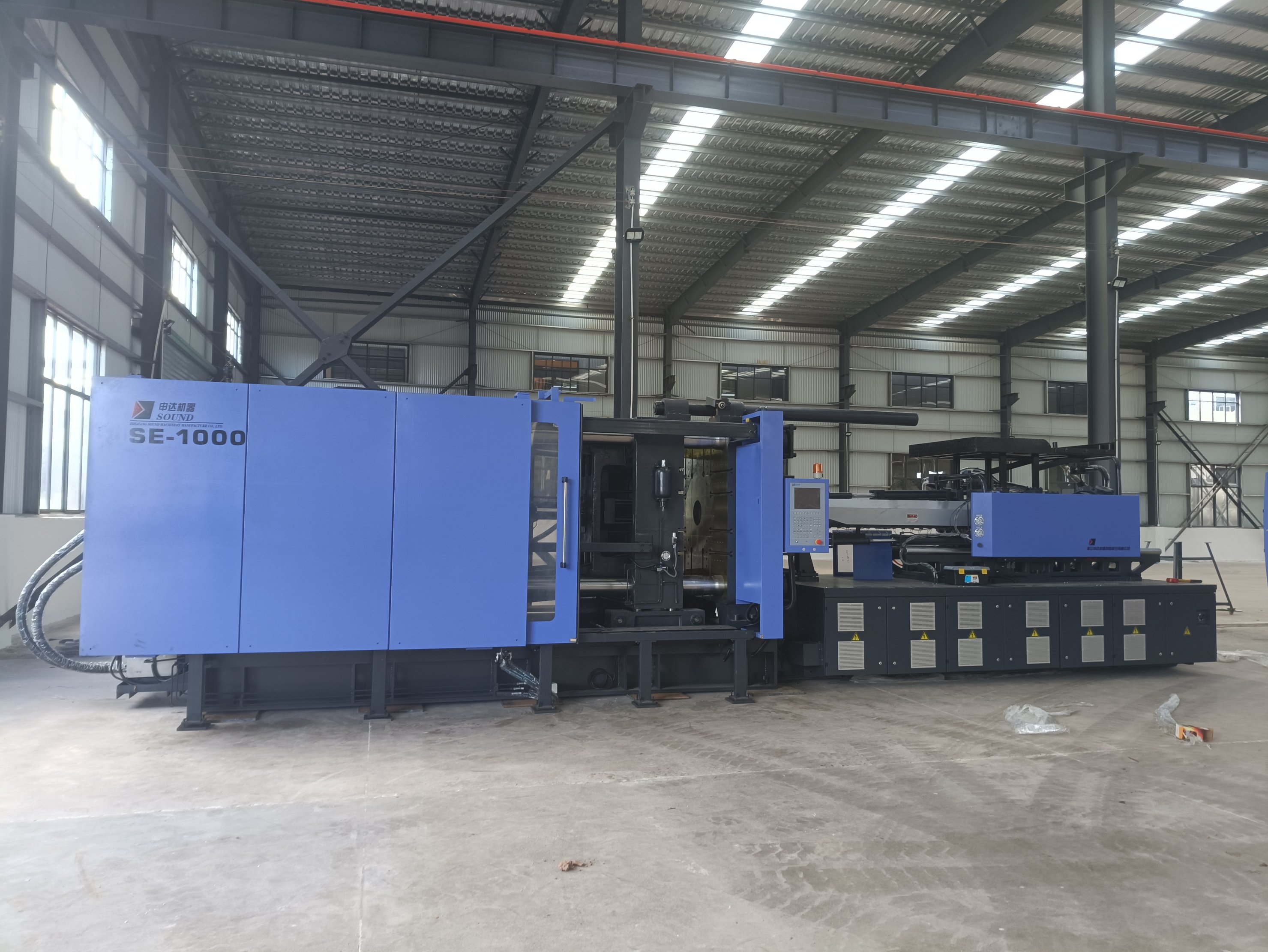 “零突破”！省二輕集團(tuán)首單注塑機(jī)融資租賃業(yè)務(wù)簽訂