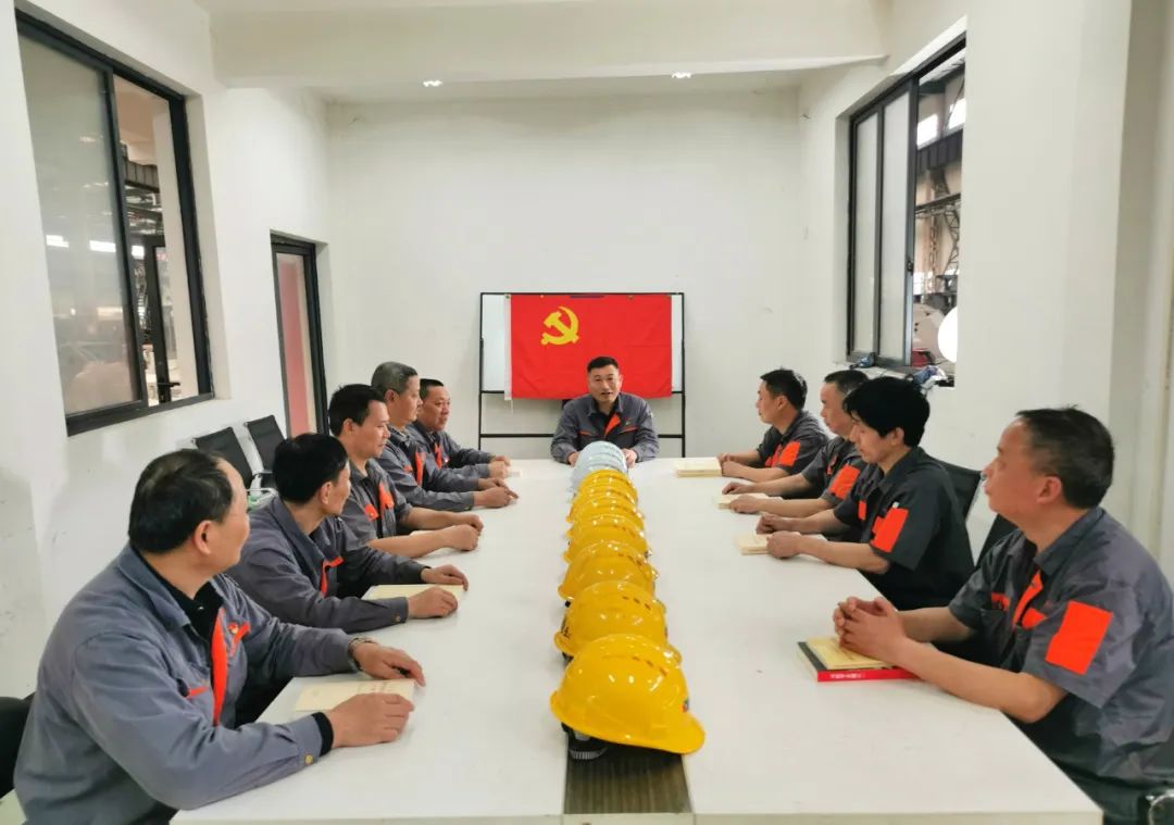 省二輕集團申達機器公司黨委構(gòu)建“三勤三干”學(xué)習(xí)機制推動主題教育走深走實